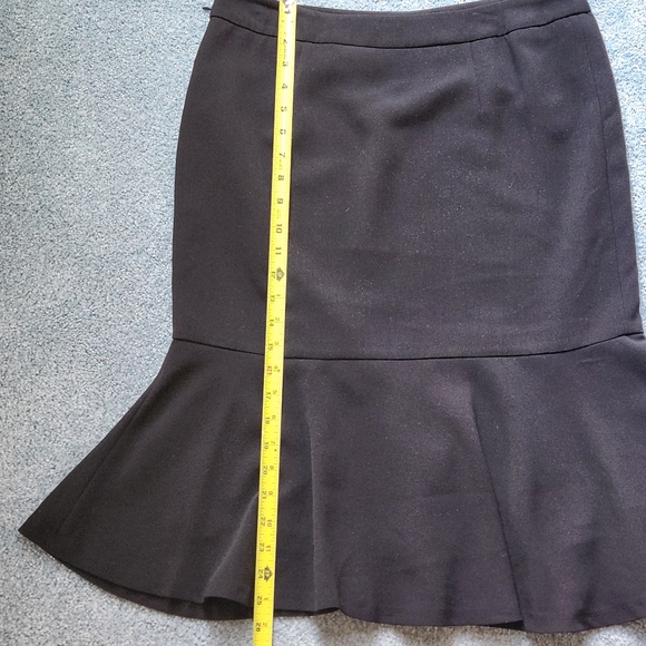 Kasper separates fitted flounce hem skirt Size 6 Color black - Picture 8 of 12
